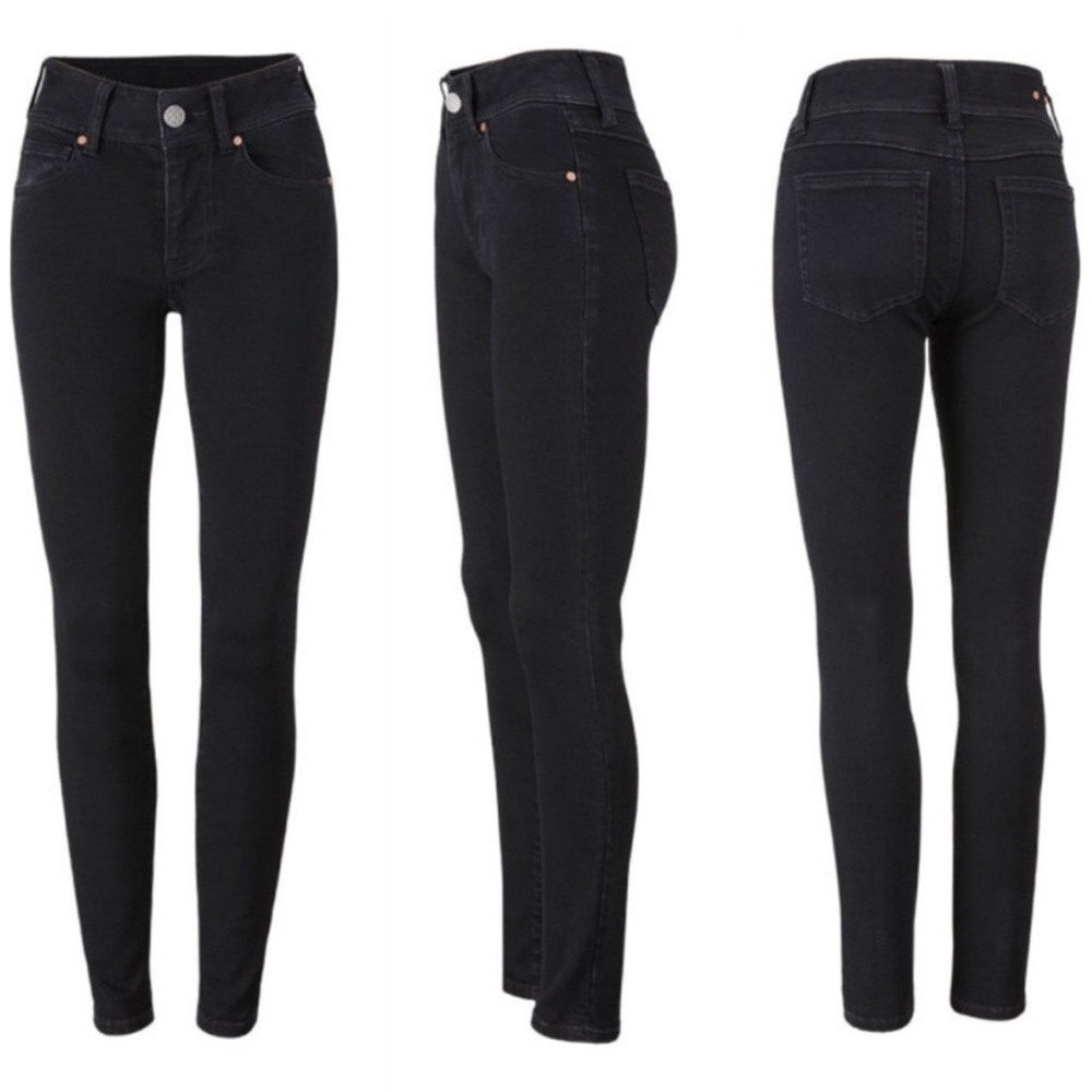 NWOT CAbi Black Cinch Skinny Jeans Size 6 #3748